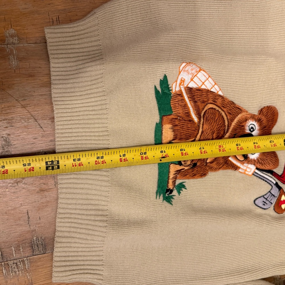 Vintage Lady LaMode Beige V-Neck Sweater with 'I Can't Bear It' Embroidered Bear - Picture 6 of 7